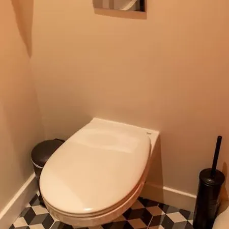 Etape Urbaine - Centre - Parking Inclus Daire *