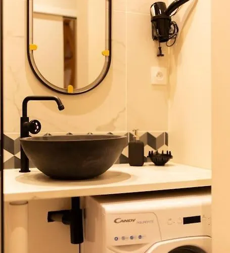 Etape Urbaine - Centre - Parking Inclus Apartment